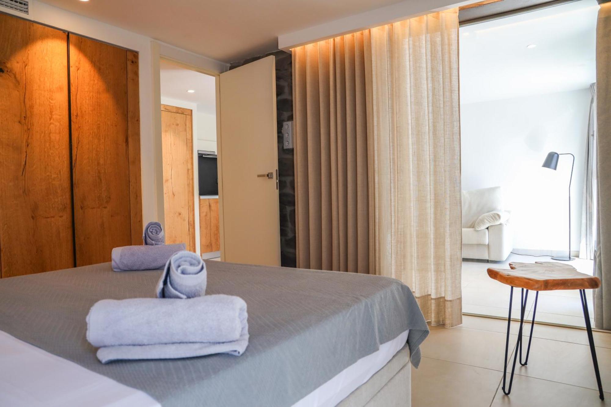Cala Vadella Beachwalk Suites Номер фото