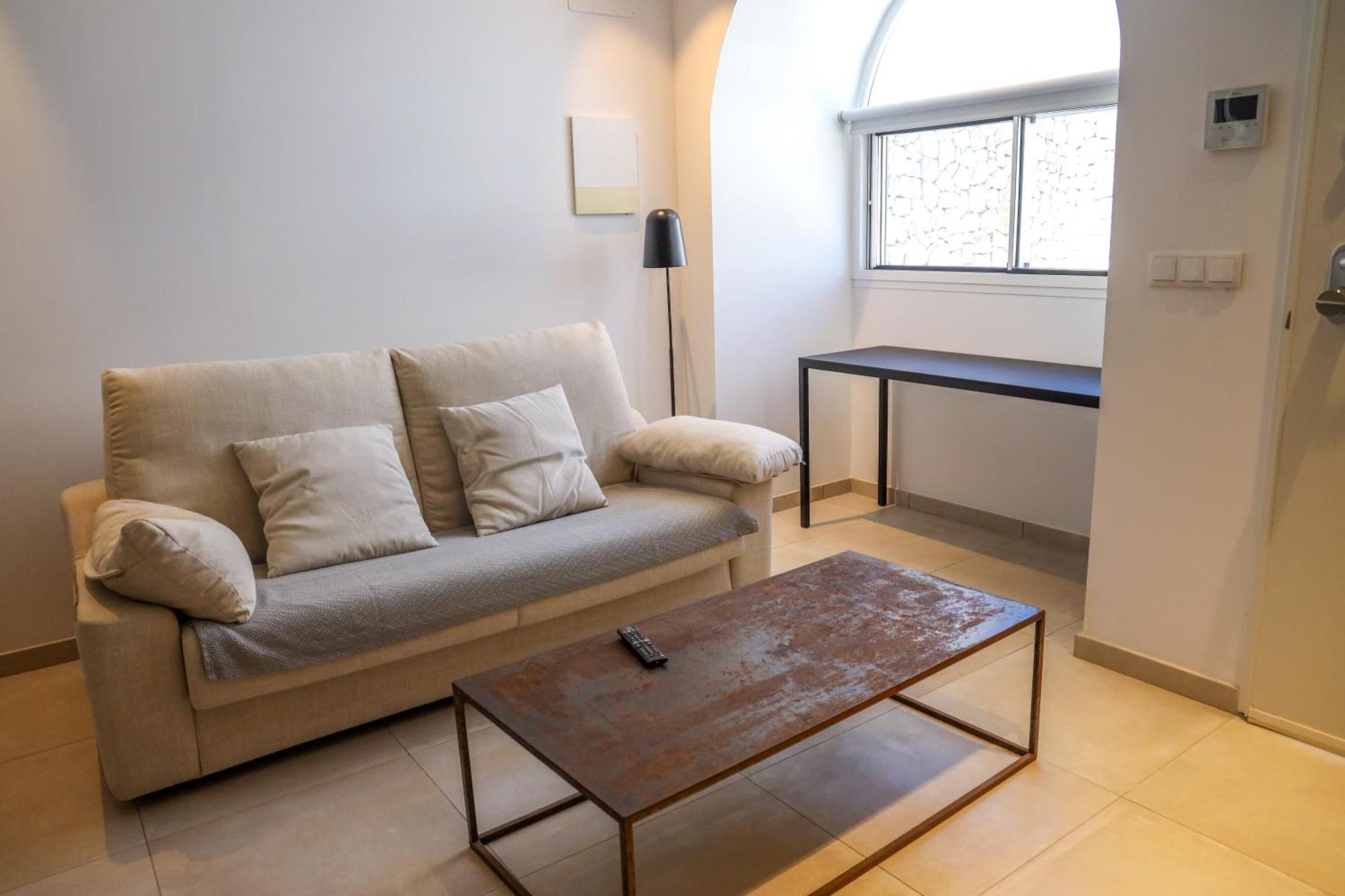 Cala Vadella Beachwalk Suites Екстер'єр фото