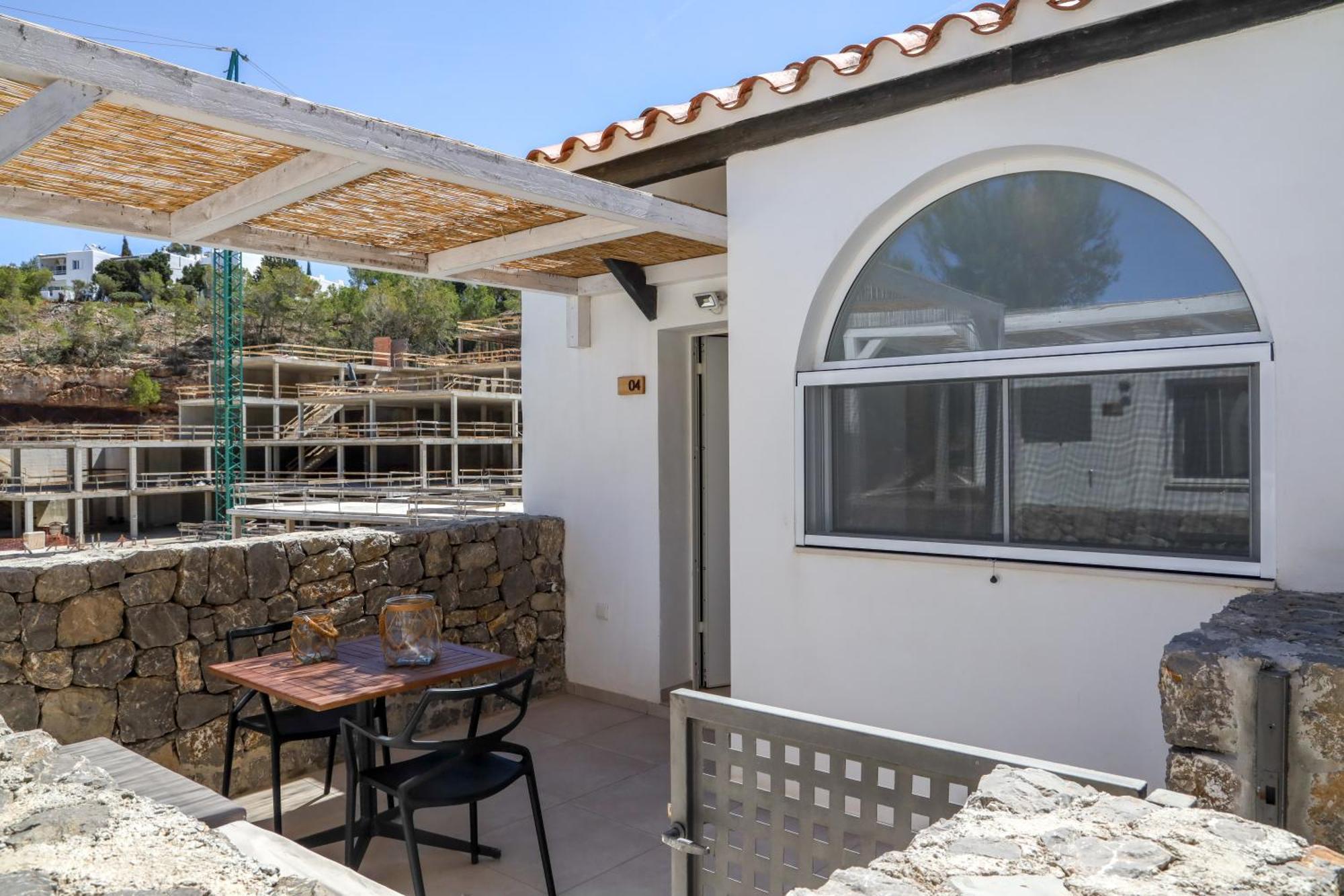 Cala Vadella Beachwalk Suites Екстер'єр фото