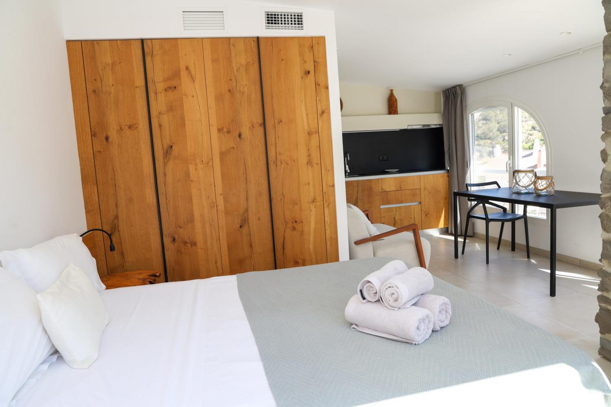 Cala Vadella Beachwalk Suites Номер фото